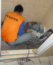 浴廁管路配管施工(水電修理)